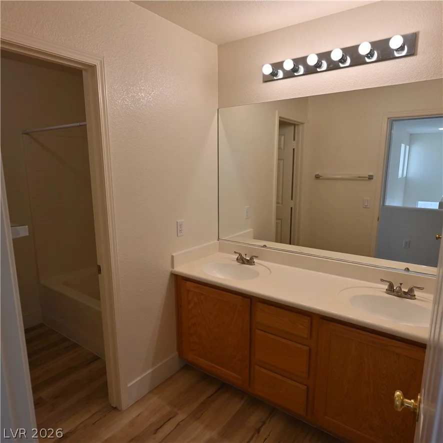 8240 Heather Rock, Las Vegas, NV 89117