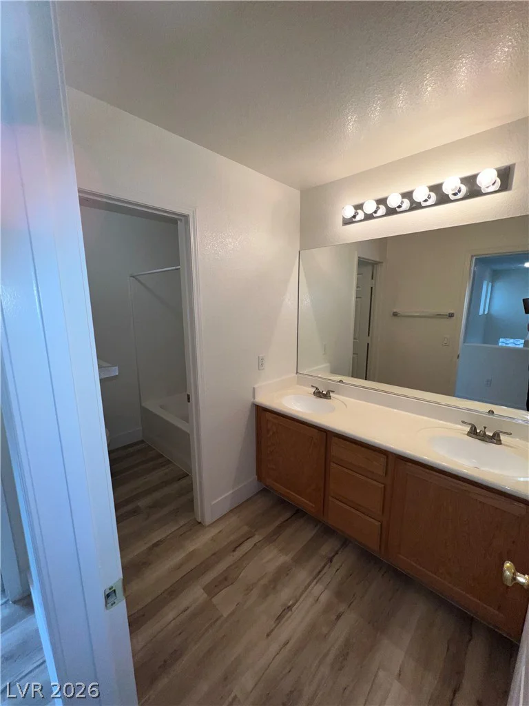 8240 Heather Rock, Las Vegas, NV 89117
