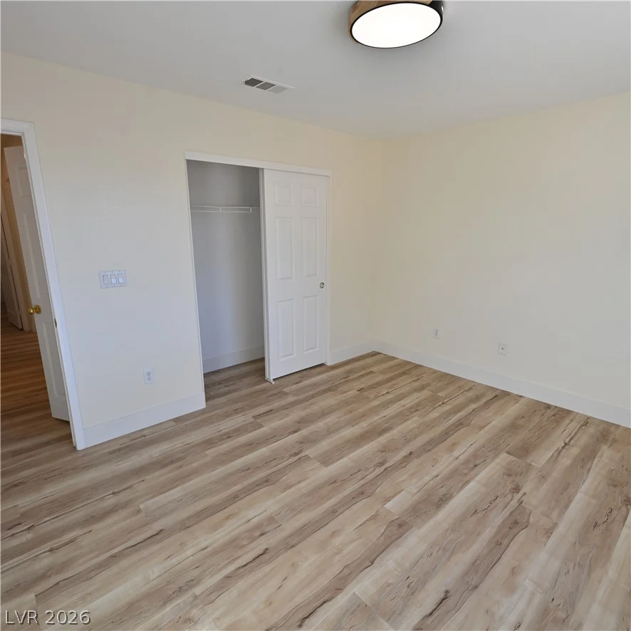 8240 Heather Rock, Las Vegas, NV 89117