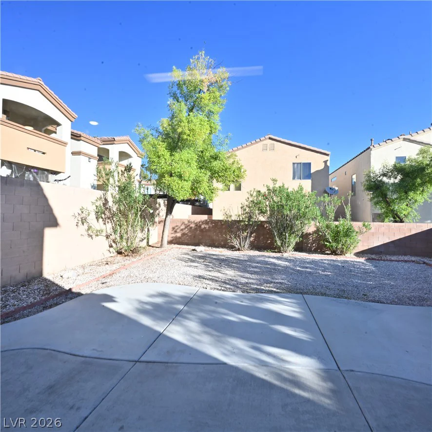 8240 Heather Rock, Las Vegas, NV 89117