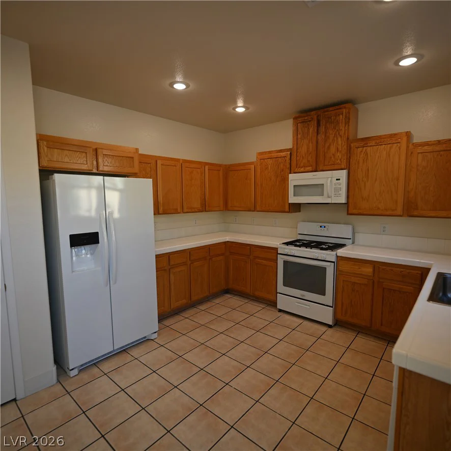 8240 Heather Rock, Las Vegas, NV 89117