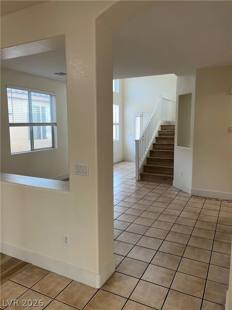 8240 Heather Rock, Las Vegas, NV 89117