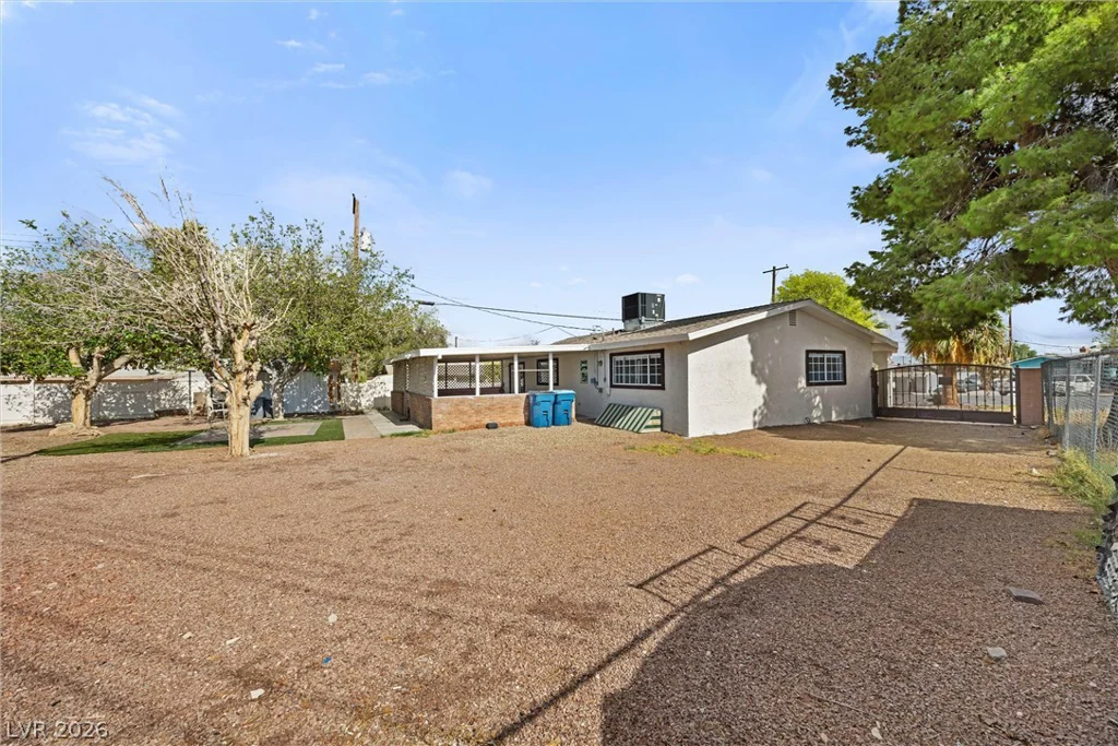 4122 Parkwood, Las Vegas, NV 89121