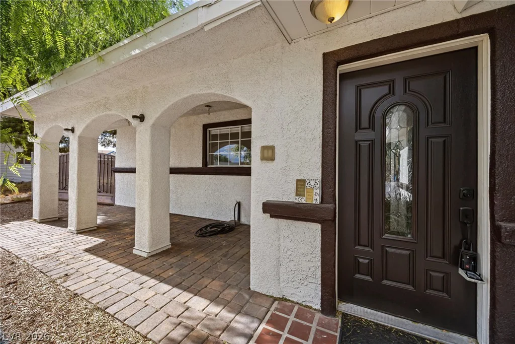 4122 Parkwood, Las Vegas, NV 89121