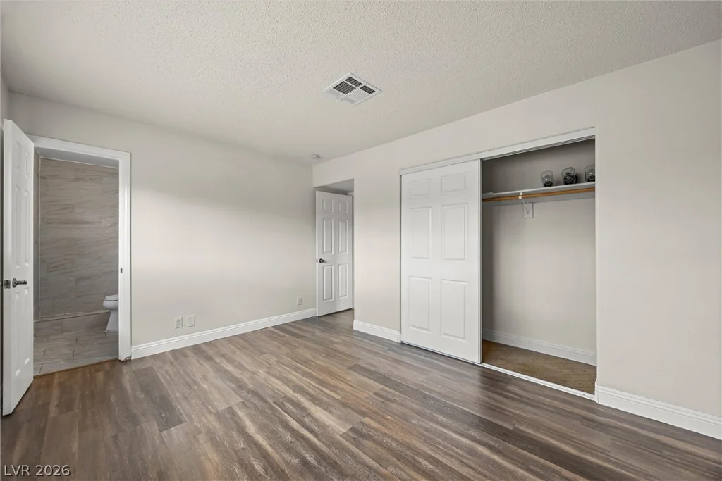 4122 Parkwood, Las Vegas, NV 89121