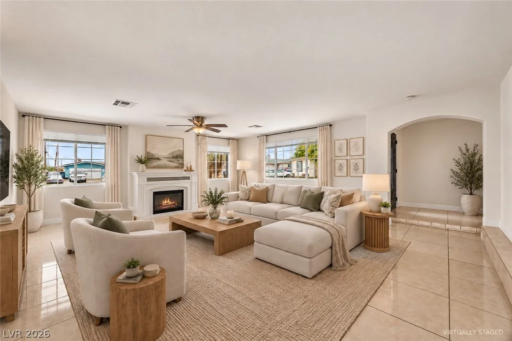 4122 Parkwood, Las Vegas, NV 89121