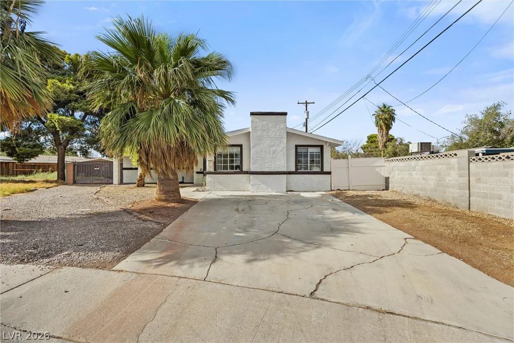 4122 Parkwood, Las Vegas, NV 89121