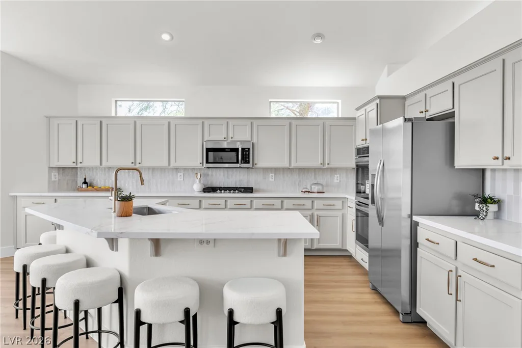 10332 Falls Church, Las Vegas, NV 89144