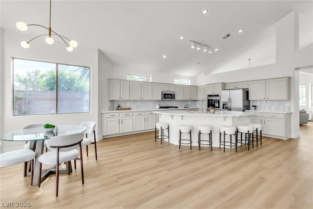 10332 Falls Church, Las Vegas, NV 89144