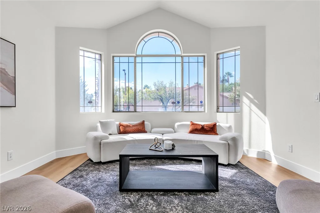10332 Falls Church, Las Vegas, NV 89144
