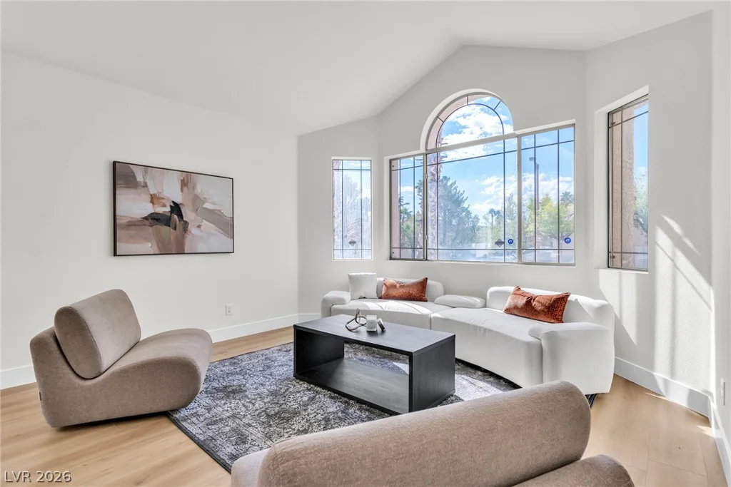 10332 Falls Church, Las Vegas, NV 89144