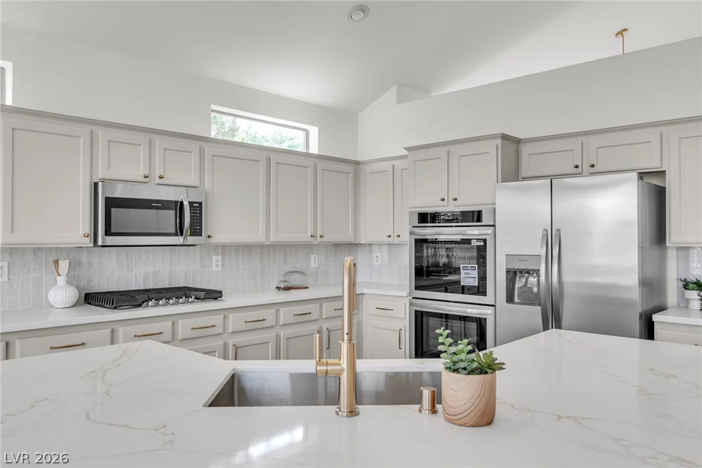 10332 Falls Church, Las Vegas, NV 89144