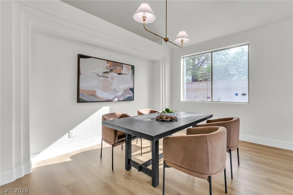 10332 Falls Church, Las Vegas, NV 89144