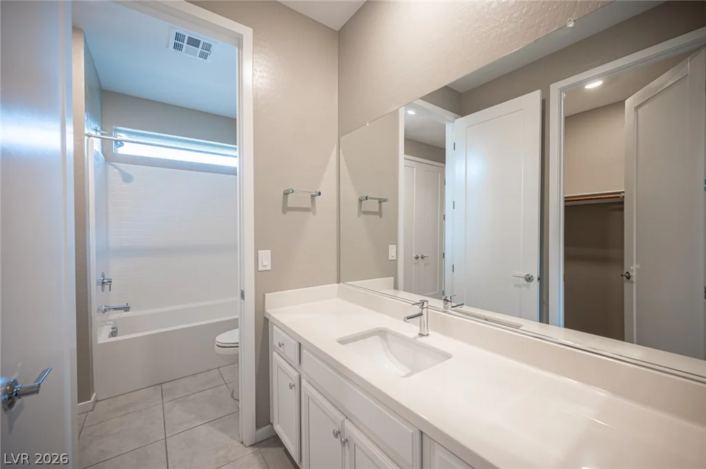 6214 Amber View, Las Vegas, NV 89135