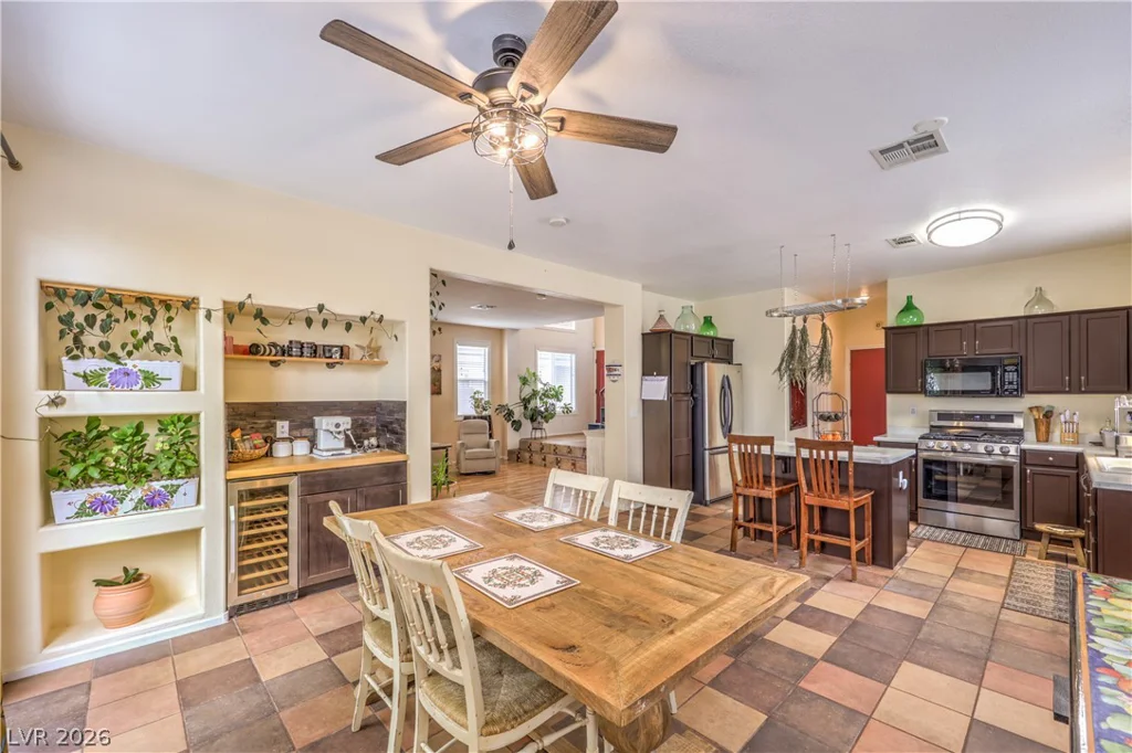 8900 Crooked Shell, Las Vegas, NV 89143