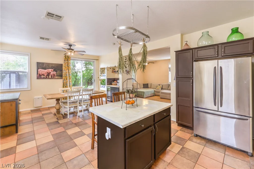 8900 Crooked Shell, Las Vegas, NV 89143