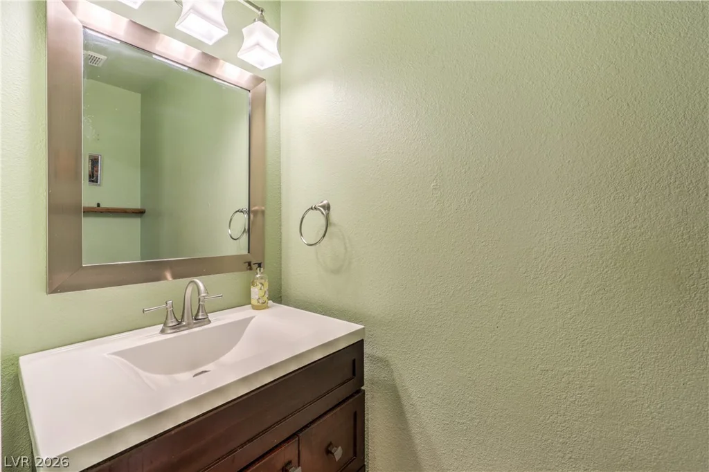 8900 Crooked Shell, Las Vegas, NV 89143