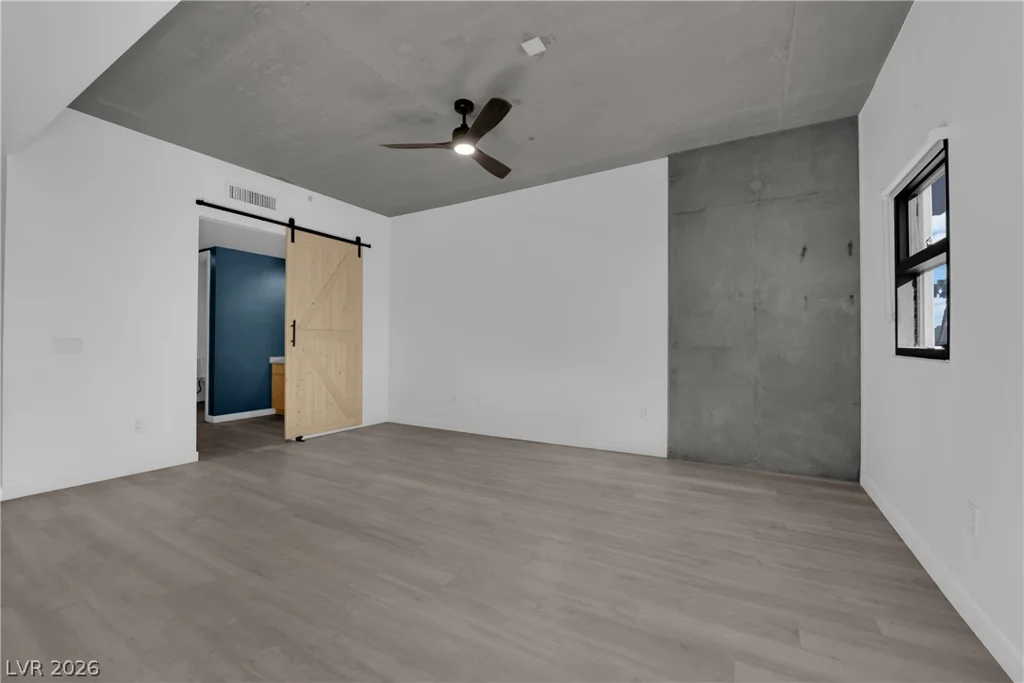 353 Bonneville, Las Vegas, NV 89101