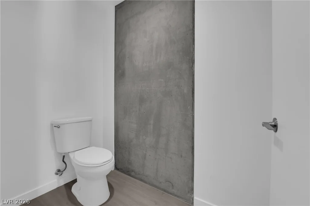 353 Bonneville, Las Vegas, NV 89101