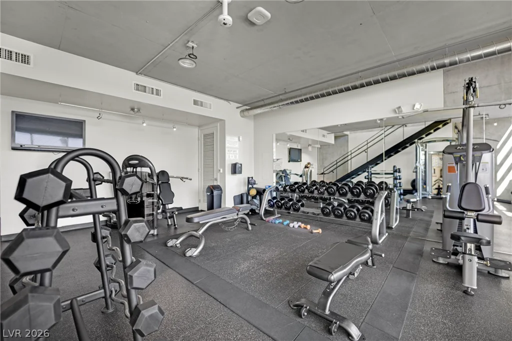 353 Bonneville, Las Vegas, NV 89101