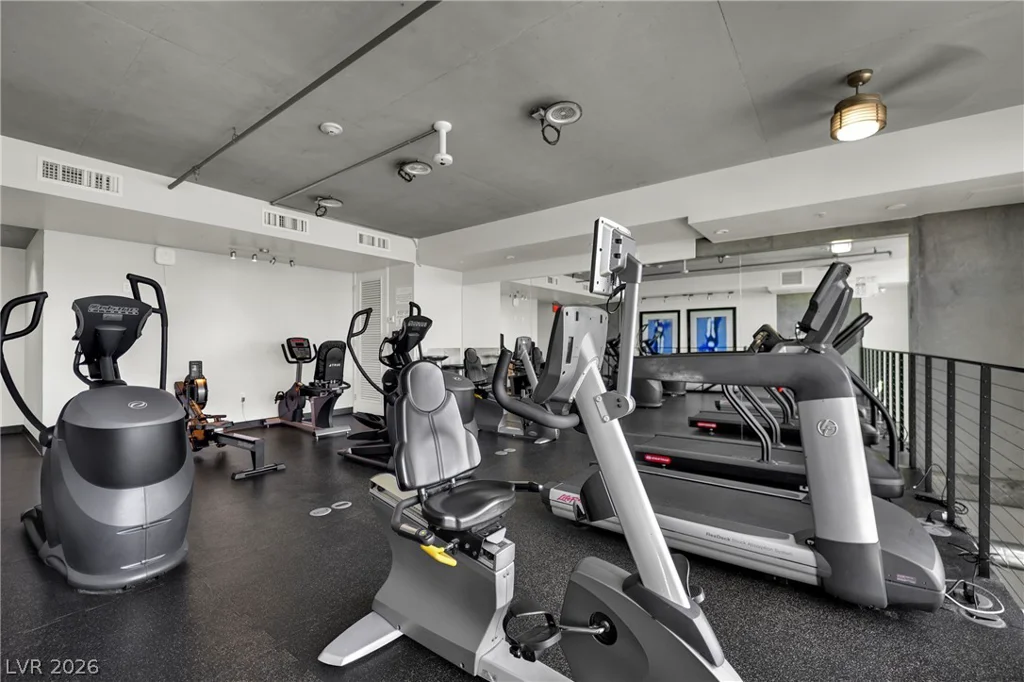 353 Bonneville, Las Vegas, NV 89101
