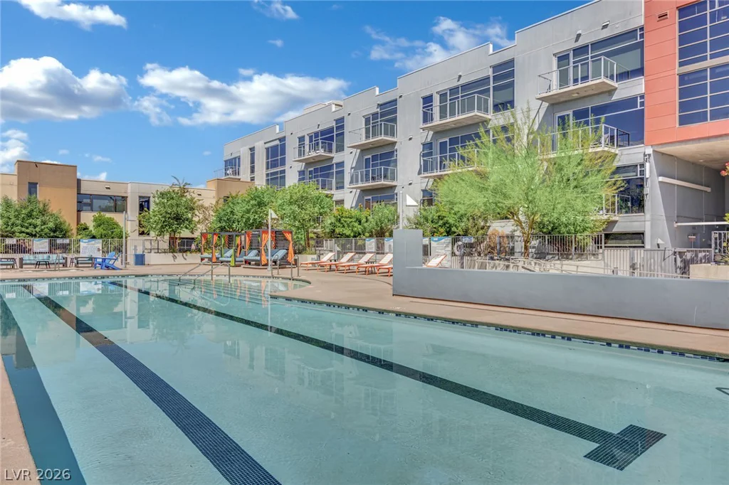 353 Bonneville, Las Vegas, NV 89101