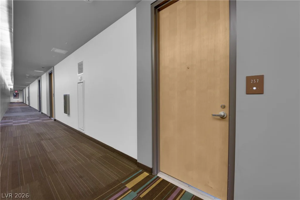 353 Bonneville, Las Vegas, NV 89101