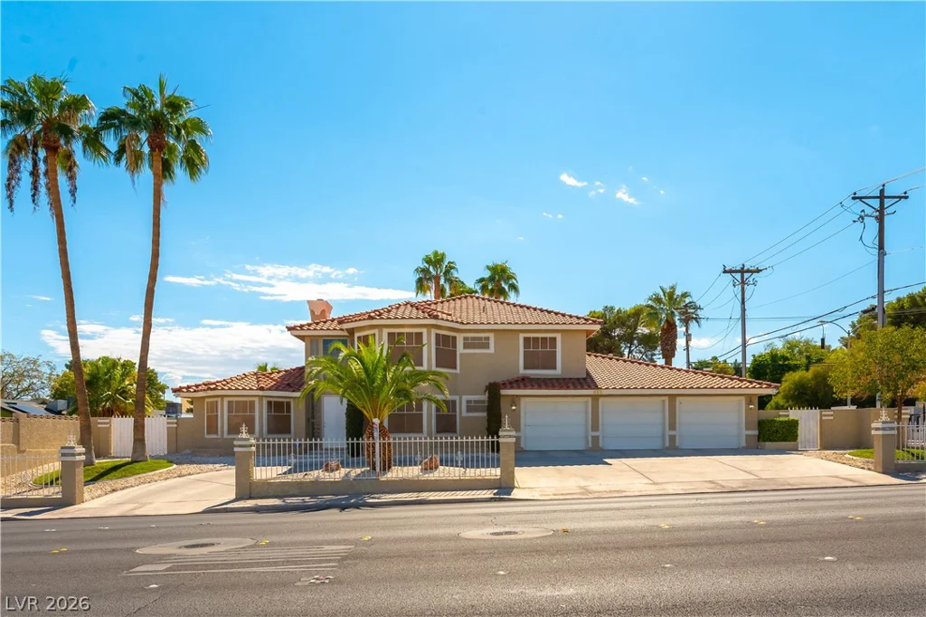 3013 Oakey, Las Vegas, NV 89102