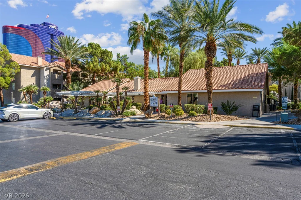 4200 Valley View, Las Vegas, NV 89103