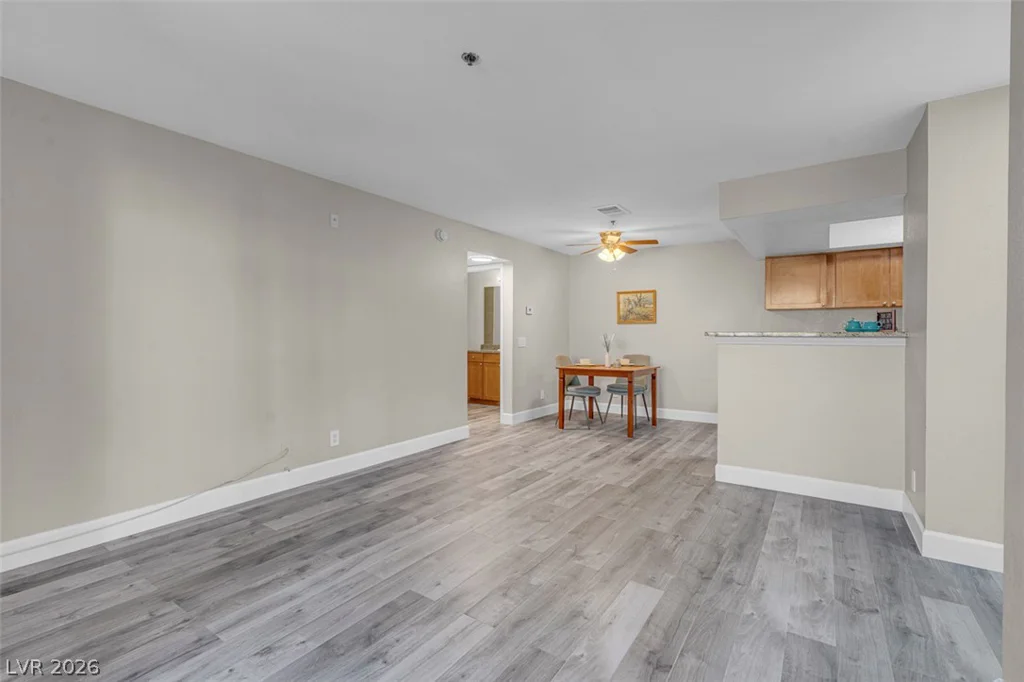 4200 Valley View, Las Vegas, NV 89103