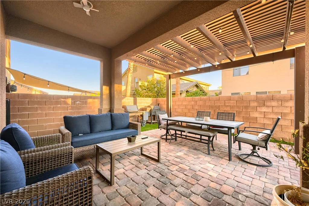 9037 Wolf Dancer, Las Vegas, NV 89143