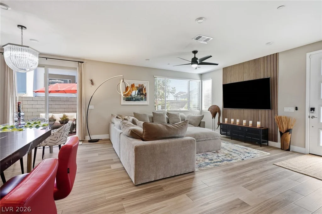 9215 Litvin, Las Vegas, NV 89166
