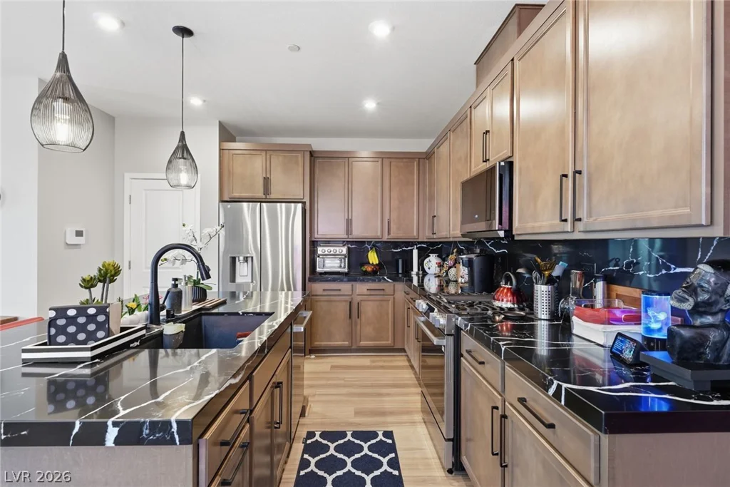 9215 Litvin, Las Vegas, NV 89166