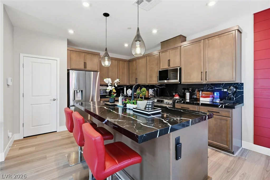 9215 Litvin, Las Vegas, NV 89166
