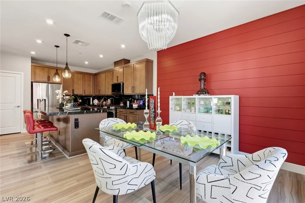 9215 Litvin, Las Vegas, NV 89166