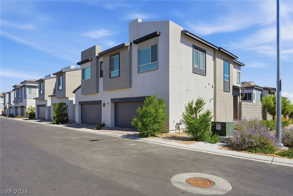 9215 Litvin, Las Vegas, NV 89166