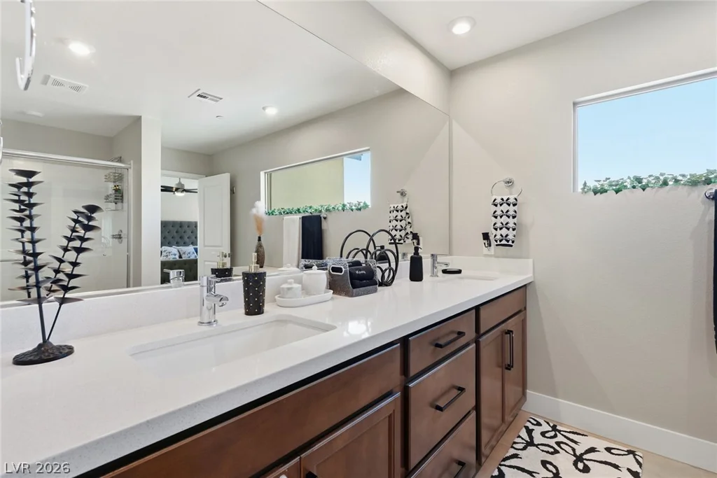 9215 Litvin, Las Vegas, NV 89166
