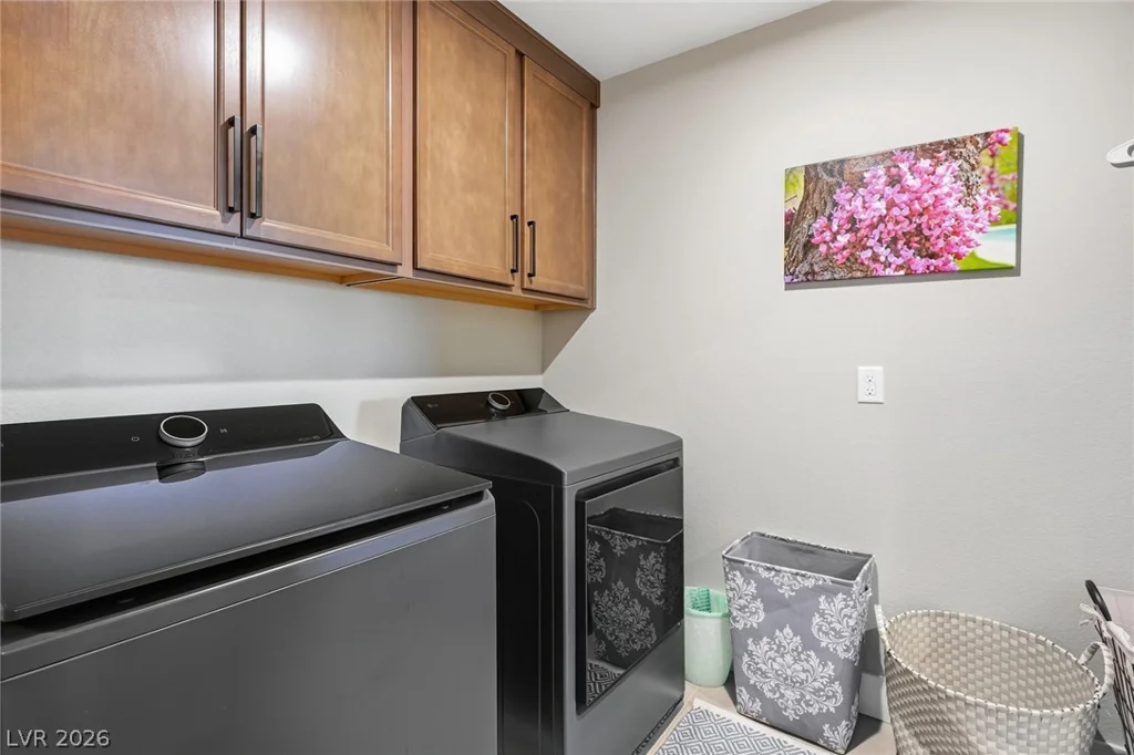 9215 Litvin, Las Vegas, NV 89166