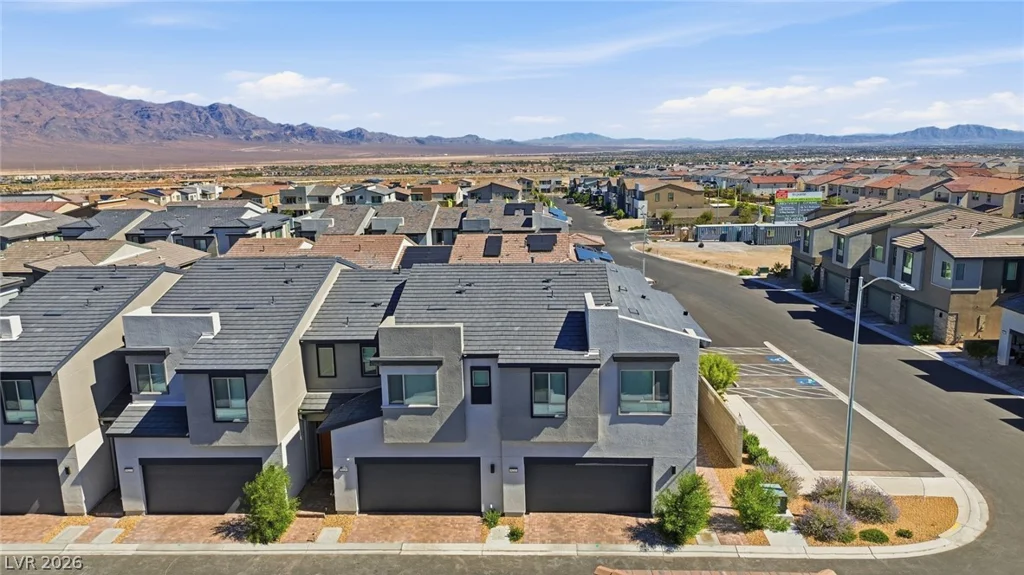 9215 Litvin, Las Vegas, NV 89166