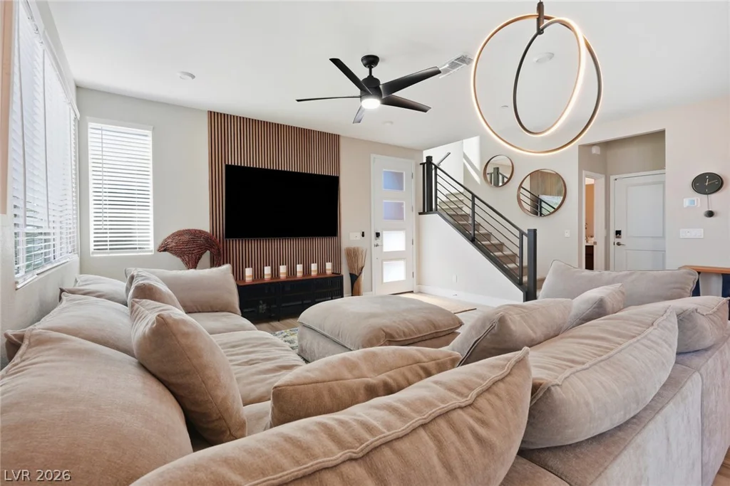 9215 Litvin, Las Vegas, NV 89166