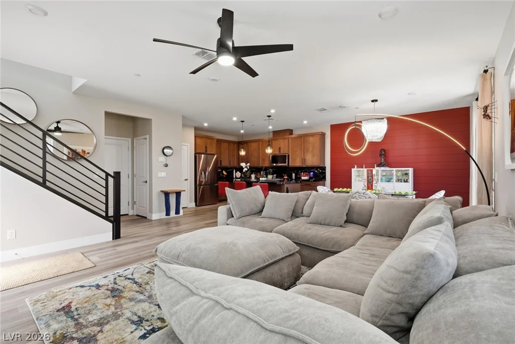 9215 Litvin, Las Vegas, NV 89166
