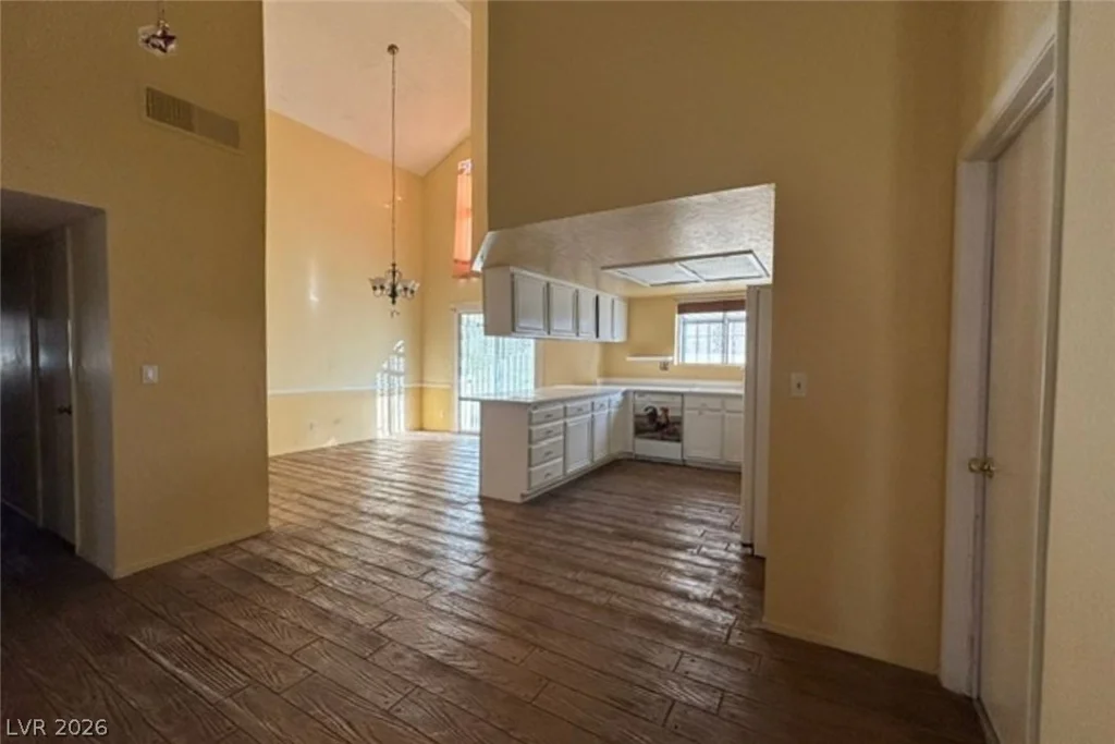 478 Searchlight, Las Vegas, NV 89110