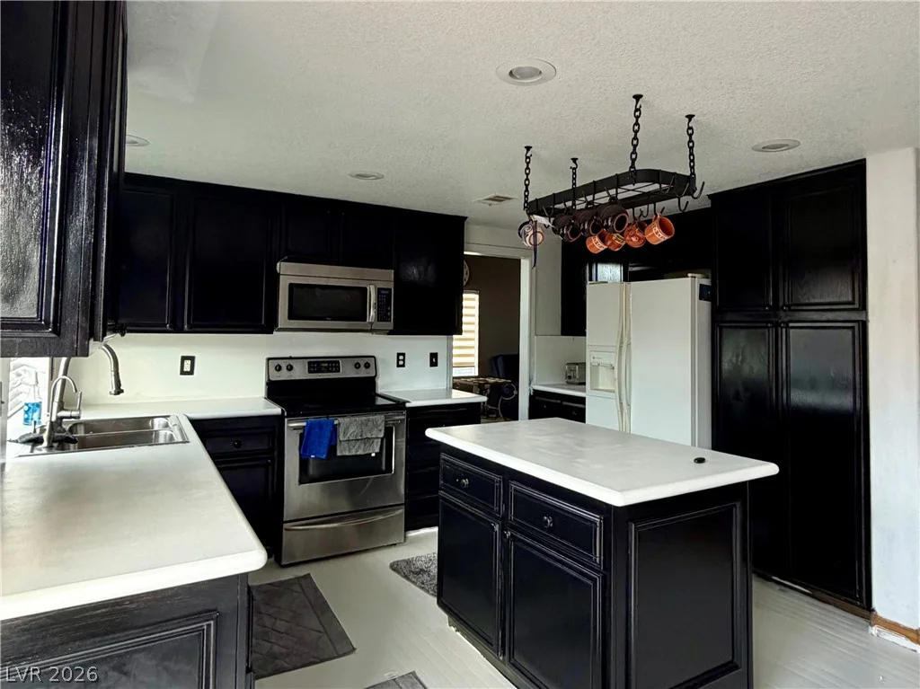 6380 Cantelope, Las Vegas, NV 89142