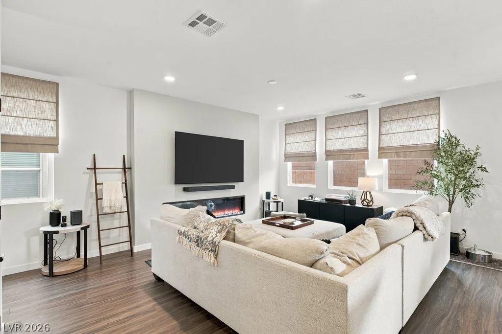 9865 Lost Horse, Las Vegas, NV 89178