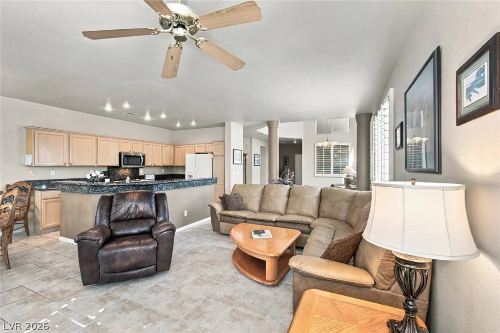 9425 San Laguna, Las Vegas, NV 89134