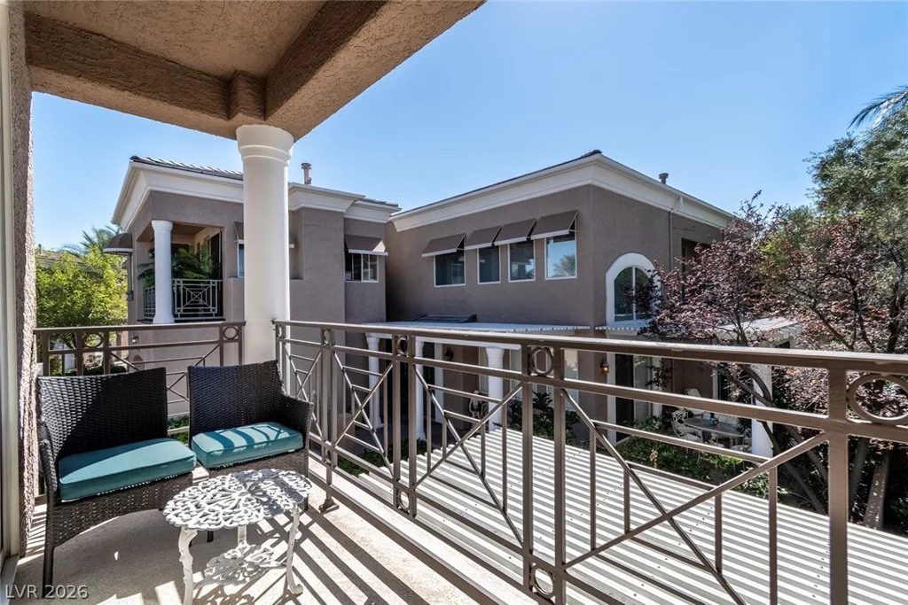 9425 San Laguna, Las Vegas, NV 89134