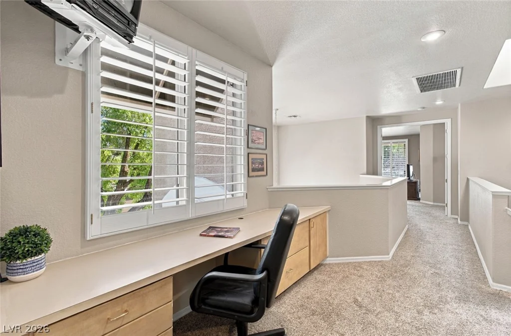 9425 San Laguna, Las Vegas, NV 89134