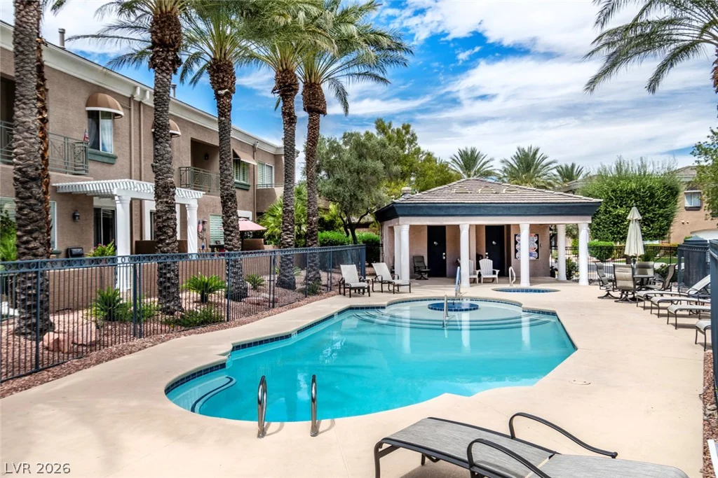 9425 San Laguna, Las Vegas, NV 89134