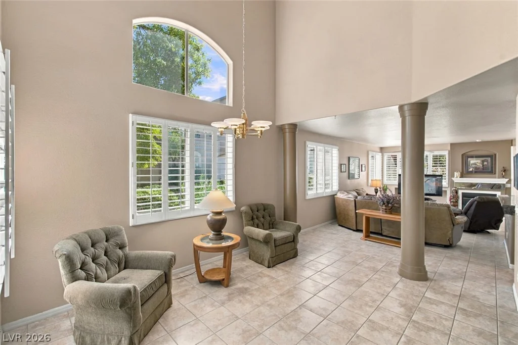 9425 San Laguna, Las Vegas, NV 89134
