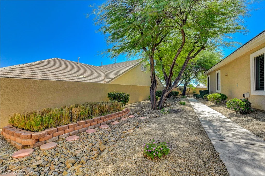 10809 Elm Ridge, Las Vegas, NV 89144